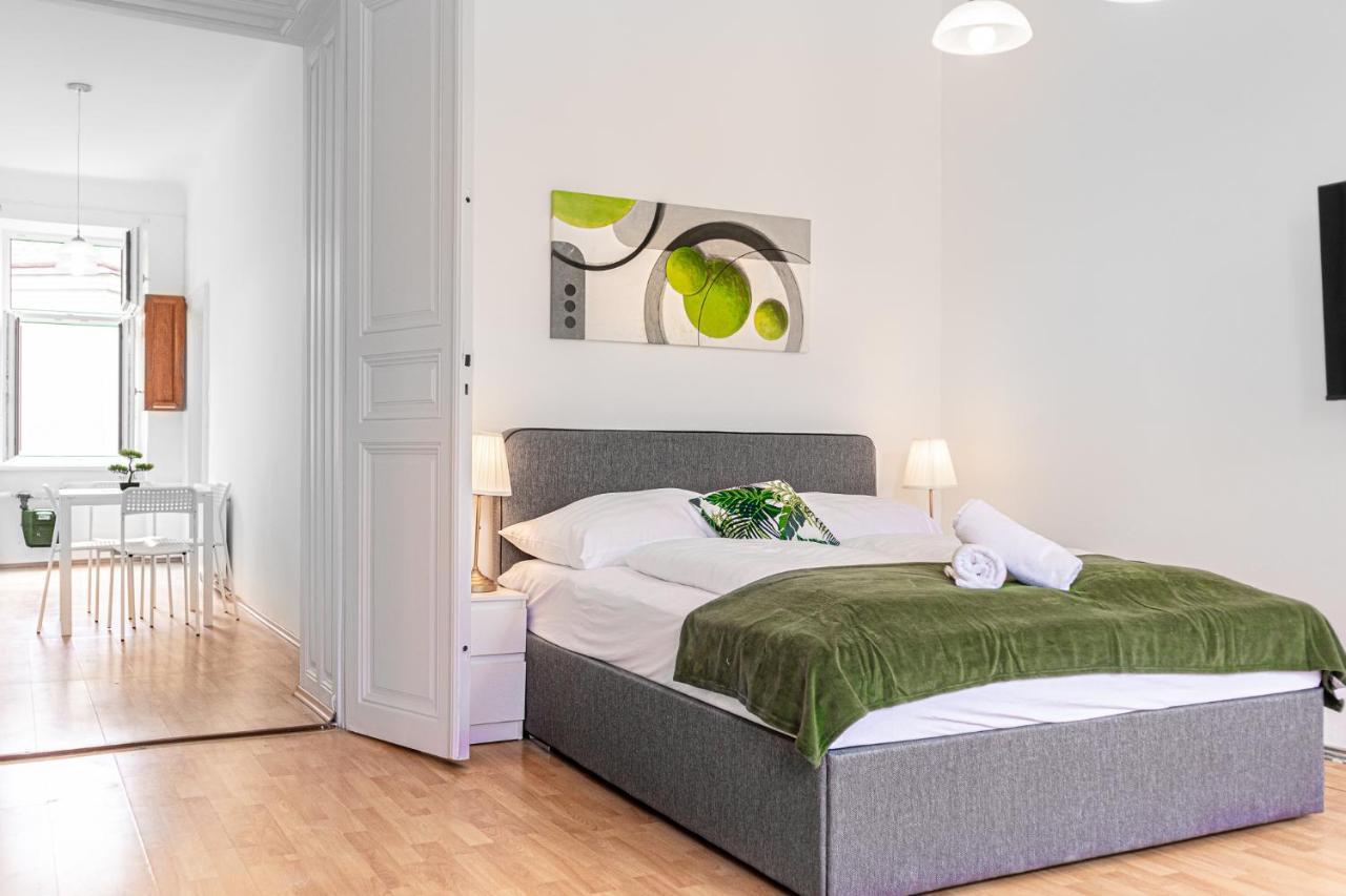 Pleasing 2br Apt. Akh-perfect For Groups Apartment *