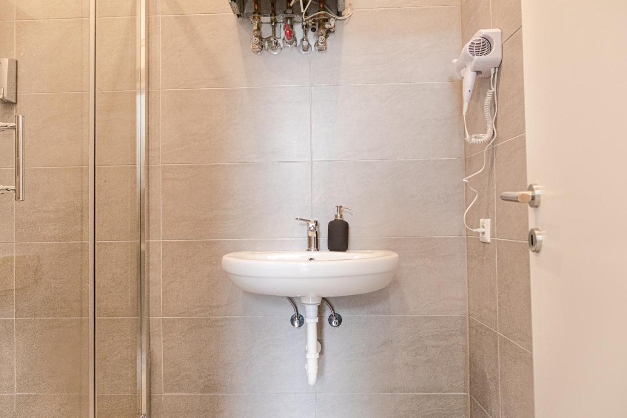 Pleasing 2br Apt. Akh-perfect For Groups * Viena